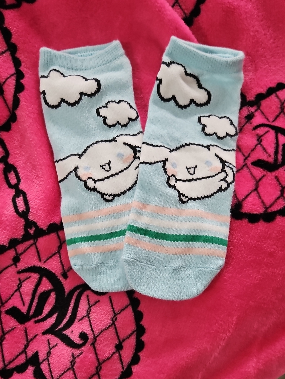 NWT Sanrio Cinnamoroll Socks